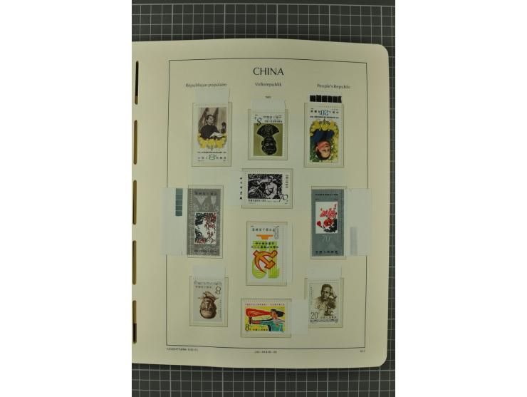 1966/2000, postfrische zweibändige Sammlung, nicht kpl., aber u.a Mi.-Nr. 966-76, 995-1008, 1020-24, Bl.12-22 etc.