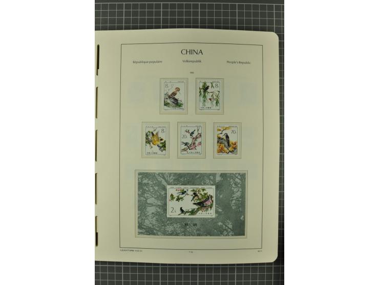 1966/2000, postfrische zweibändige Sammlung, nicht kpl., aber u.a Mi.-Nr. 966-76, 995-1008, 1020-24, Bl.12-22 etc.