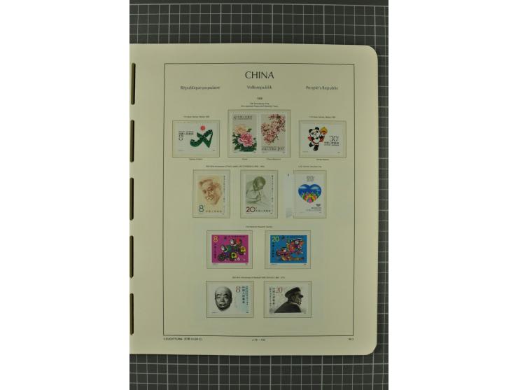 1966/2000, postfrische zweibändige Sammlung, nicht kpl., aber u.a Mi.-Nr. 966-76, 995-1008, 1020-24, Bl.12-22 etc.