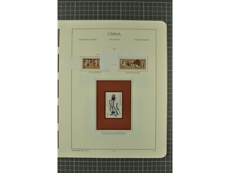 1966/2000, postfrische zweibändige Sammlung, nicht kpl., aber u.a Mi.-Nr. 966-76, 995-1008, 1020-24, Bl.12-22 etc.