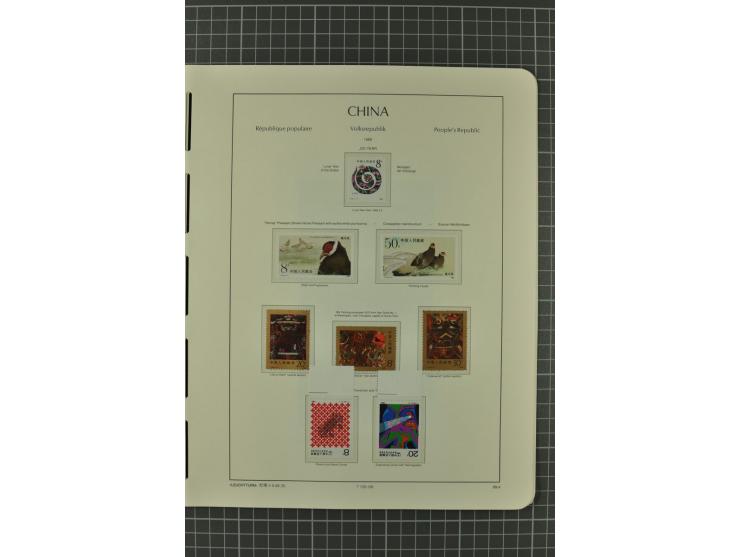 1966/2000, postfrische zweibändige Sammlung, nicht kpl., aber u.a Mi.-Nr. 966-76, 995-1008, 1020-24, Bl.12-22 etc.