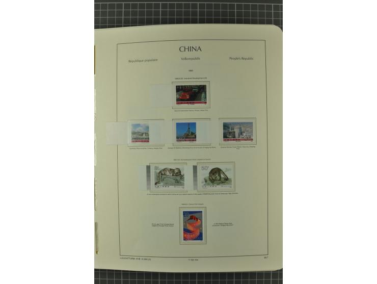 1966/2000, postfrische zweibändige Sammlung, nicht kpl., aber u.a Mi.-Nr. 966-76, 995-1008, 1020-24, Bl.12-22 etc.