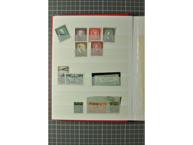 1850/1960, kleines Steckbuch mit besseren und kompletten Ausgaben inkl. 4 Briefen, dabei ungezähnte Marken von Monaco und Vat