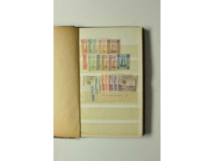1860/1940 (ca.), kleine Partie im Steckbuch, meist Kolonialausgaben, aber auch USA 2,60$ Zeppelin