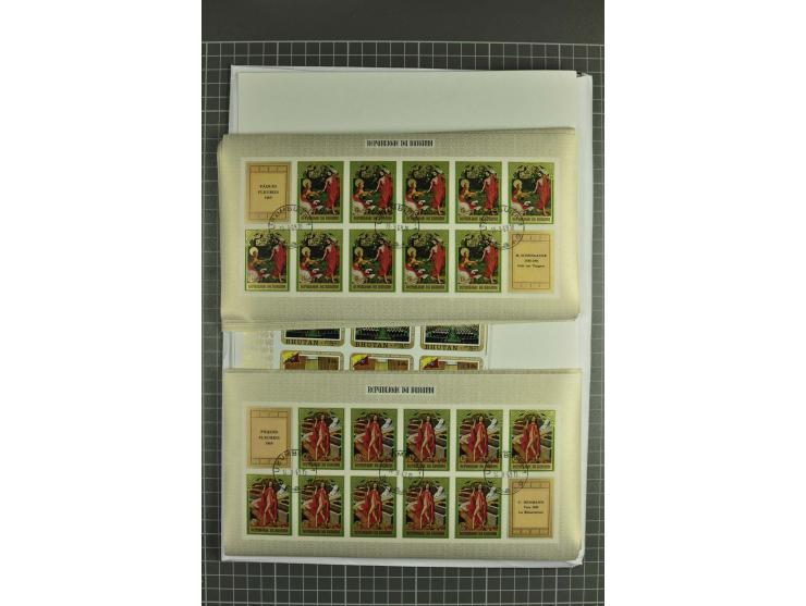 1964/85 (ca.), riesiger postfrischer Bestand, fast alles in Bogen und Bogenteilen, viele Motivausgaben, dabei viel Marocko, T