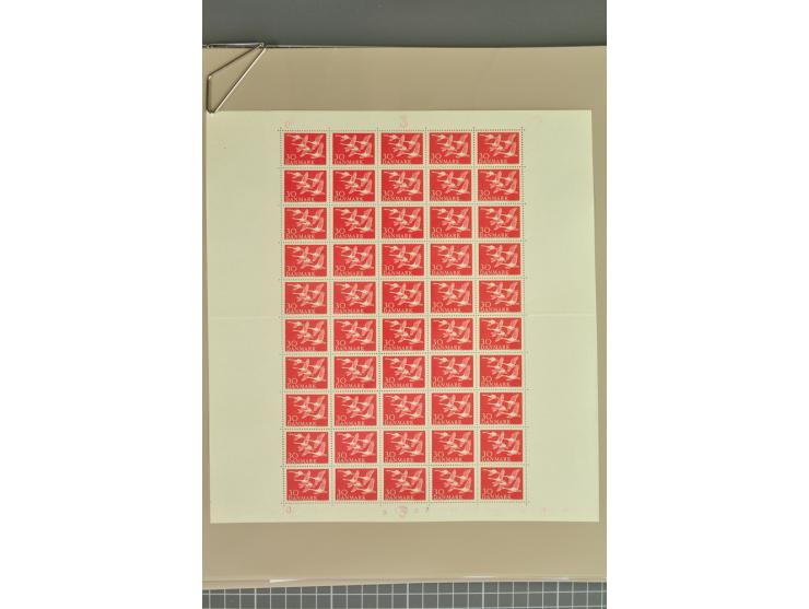 1950/2000, Großartige Spezialsammlung - Siehe beiligenden 8-seitigen Flyer
Für Abbildungen der kompletten Sammlung siehe www