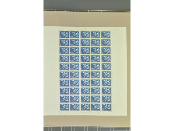 1950/2000, Großartige Spezialsammlung - Siehe beiligenden 8-seitigen Flyer
Für Abbildungen der kompletten Sammlung siehe www