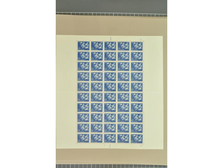 1950/2000, Großartige Spezialsammlung - Siehe beiligenden 8-seitigen Flyer
Für Abbildungen der kompletten Sammlung siehe www