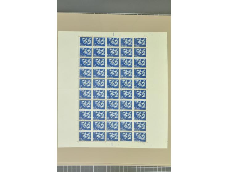 1950/2000, Großartige Spezialsammlung - Siehe beiligenden 8-seitigen Flyer
Für Abbildungen der kompletten Sammlung siehe www