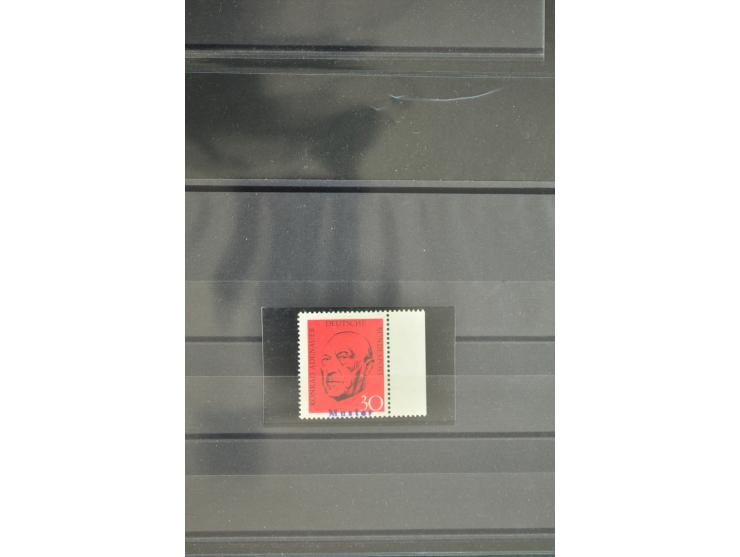 1950/2000, Großartige Spezialsammlung - Siehe beiligenden 8-seitigen Flyer
Für Abbildungen der kompletten Sammlung siehe www