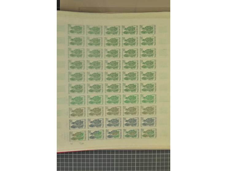 1950/2000, Großartige Spezialsammlung - Siehe beiligenden 8-seitigen Flyer
Für Abbildungen der kompletten Sammlung siehe www