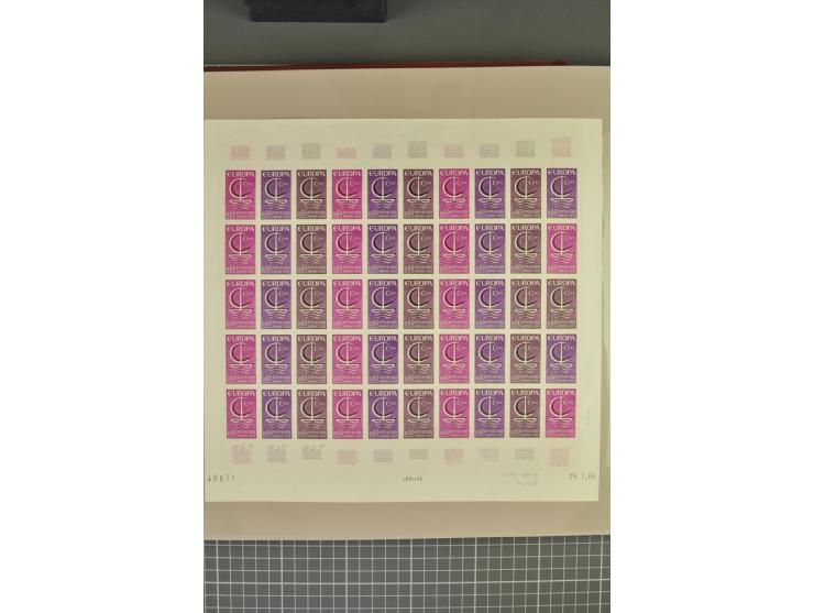 1950/2000, Großartige Spezialsammlung - Siehe beiligenden 8-seitigen Flyer
Für Abbildungen der kompletten Sammlung siehe www