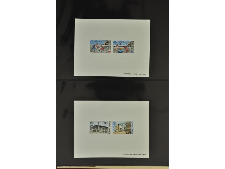 1950/2000, Großartige Spezialsammlung - Siehe beiligenden 8-seitigen Flyer
Für Abbildungen der kompletten Sammlung siehe www