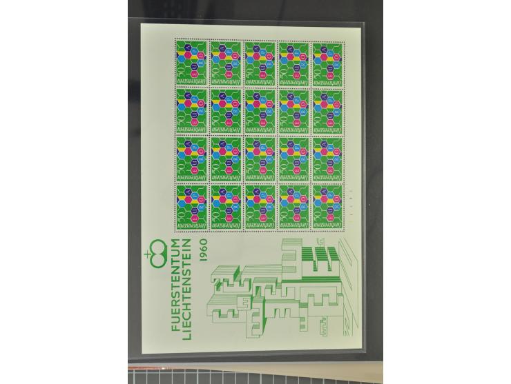 1950/2000, Großartige Spezialsammlung - Siehe beiligenden 8-seitigen Flyer
Für Abbildungen der kompletten Sammlung siehe www