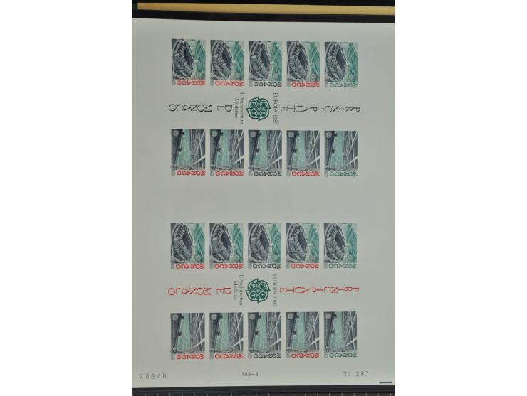 1950/2000, Großartige Spezialsammlung - Siehe beiligenden 8-seitigen Flyer
Für Abbildungen der kompletten Sammlung siehe www