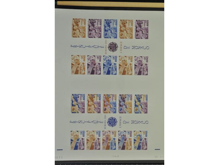 1950/2000, Großartige Spezialsammlung - Siehe beiligenden 8-seitigen Flyer
Für Abbildungen der kompletten Sammlung siehe www