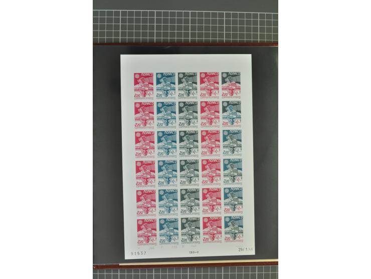 1950/2000, Großartige Spezialsammlung - Siehe beiligenden 8-seitigen Flyer
Für Abbildungen der kompletten Sammlung siehe www