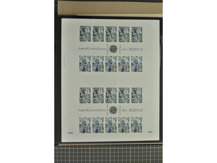 1950/2000, Großartige Spezialsammlung - Siehe beiligenden 8-seitigen Flyer
Für Abbildungen der kompletten Sammlung siehe www