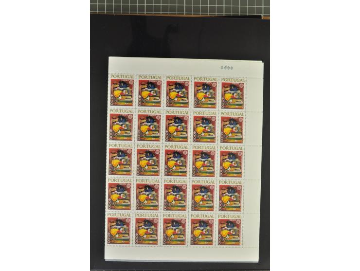 1950/2000, Großartige Spezialsammlung - Siehe beiligenden 8-seitigen Flyer
Für Abbildungen der kompletten Sammlung siehe www