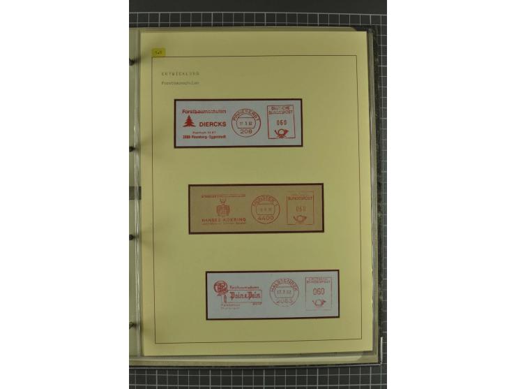 WALD UND FORST: 1943/82, postfrische, ungebrauchte und gestempelte Sammlung mit Briefstücken und vielen Belegen, dabei Sonder