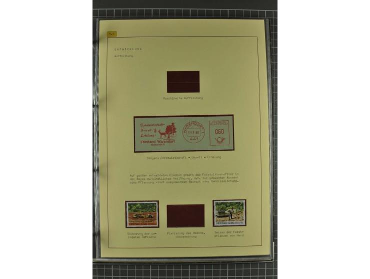 WALD UND FORST: 1943/82, postfrische, ungebrauchte und gestempelte Sammlung mit Briefstücken und vielen Belegen, dabei Sonder