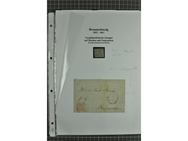 1852/65, Sammlung Vorphilatelistischer Ortsstempel auf losen Marken, Briefstücken, Briefen und Ganzsachen, vielfach auf der e