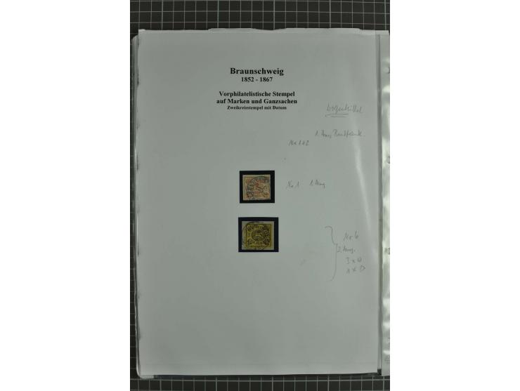 1852/65, Sammlung Vorphilatelistischer Ortsstempel auf losen Marken, Briefstücken, Briefen und Ganzsachen, vielfach auf der e