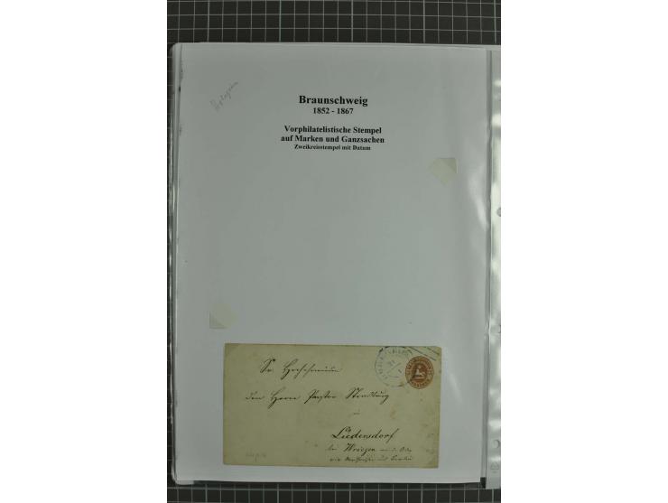 1852/65, Sammlung Vorphilatelistischer Ortsstempel auf losen Marken, Briefstücken, Briefen und Ganzsachen, vielfach auf der e