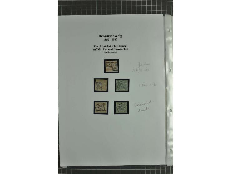 1852/65, Sammlung Vorphilatelistischer Ortsstempel auf losen Marken, Briefstücken, Briefen und Ganzsachen, vielfach auf der e