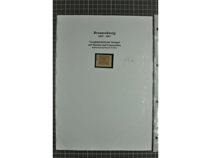 1852/65, Sammlung Vorphilatelistischer Ortsstempel auf losen Marken, Briefstücken, Briefen und Ganzsachen, vielfach auf der e