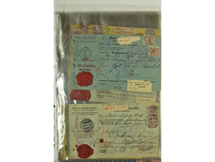 1874/95, 55 Auslandspaketkarten mit diversen Frankaturen ab Brustschild bis Krone/Adler, dabei viele Mischfrankaturen mit Inn