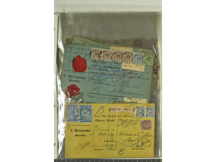 1874/95, 55 Auslandspaketkarten mit diversen Frankaturen ab Brustschild bis Krone/Adler, dabei viele Mischfrankaturen mit Inn