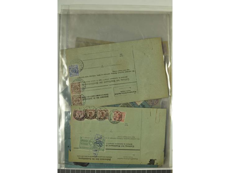 1874/95, 55 Auslandspaketkarten mit diversen Frankaturen ab Brustschild bis Krone/Adler, dabei viele Mischfrankaturen mit Inn