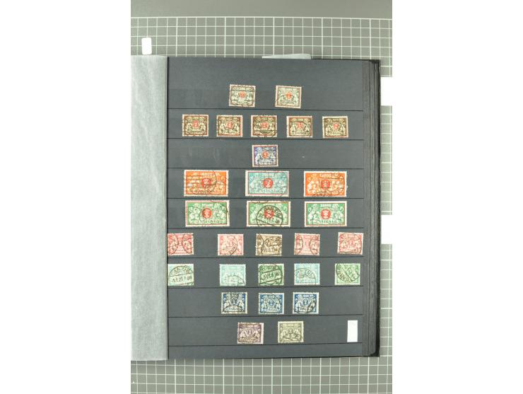 1920/39, gestempelte reichhaltige Sammlung mit u.a. Mi.-Nr. 29II, 32-40, 43II, 100Xa, Porto, Dienst, Port Gdansk, Vorläufer, 