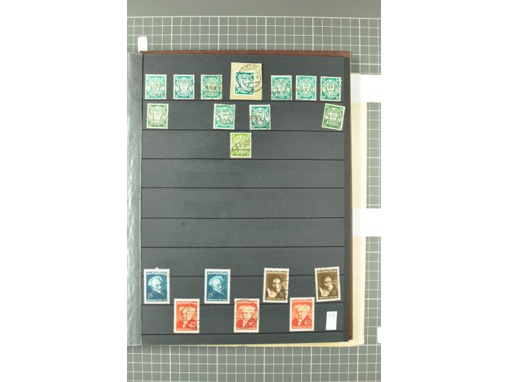 1920/39, gestempelte reichhaltige Sammlung mit u.a. Mi.-Nr. 29II, 32-40, 43II, 100Xa, Porto, Dienst, Port Gdansk, Vorläufer, 