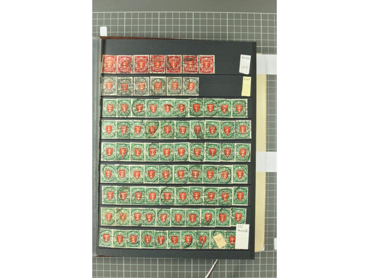1920/39, gestempelte reichhaltige Sammlung mit u.a. Mi.-Nr. 29II, 32-40, 43II, 100Xa, Porto, Dienst, Port Gdansk, Vorläufer, 