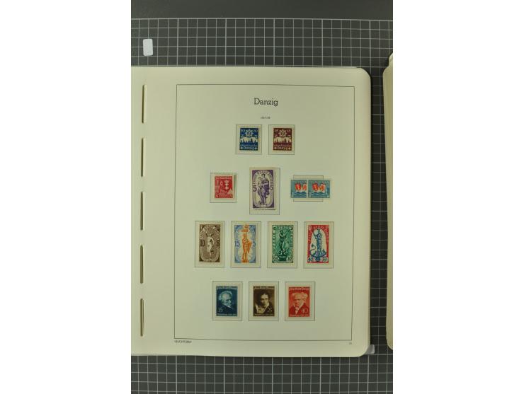 1920/39, ungebrauchte und gestempelte Sammlung mit u.a. Mi.-Nr. 28II, 32-40, 47-49, dienst, Porto und Port Gdansk, 5 Fotoatte
