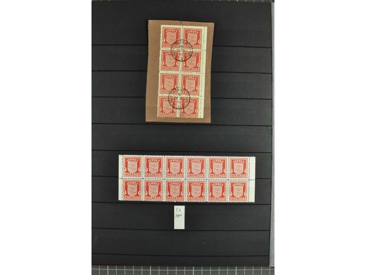 1940/43, postfrische und gestempelte Sammlung, dabei verschiedene Farben und Papierarten, Bogenteile und Einheiten, Randstück