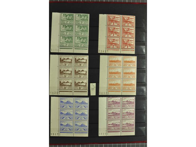 1940/43, postfrische und gestempelte Sammlung, dabei verschiedene Farben und Papierarten, Bogenteile und Einheiten, Randstück