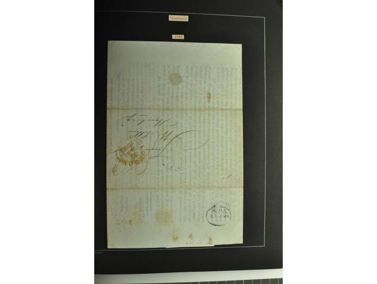 1790/1900 (ca.), ungewöhnliche 3bändige Sammlung, nach Orten aufgebaut, meist Vorphila und Privatpost mit einigen besseren Be