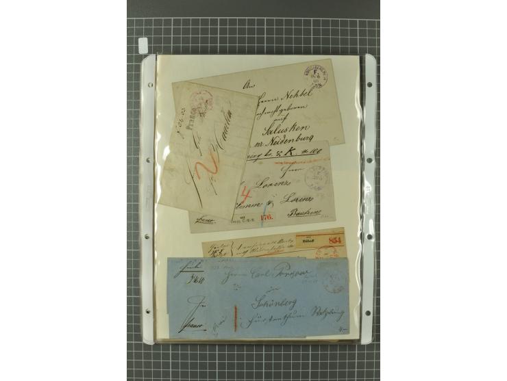 1867/77, FRANCO-Stempel Aachen bis Thorn, umfangreiche Sammlung mit ca. 350 Briefen und Karten in 3 Alben, dabei Teilbarfrank