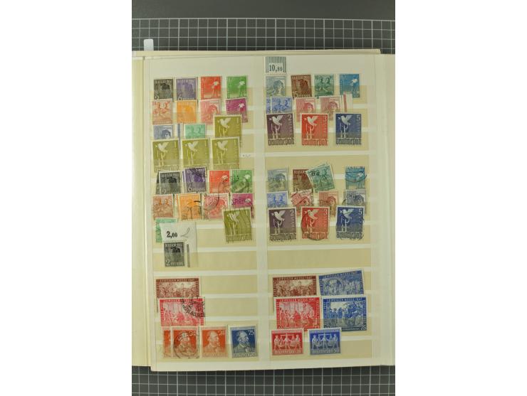 1945/59, ungebrauchte, postfrische und gestempelte Sammlung mit einer Vielzahl an guten Werten, dabei Franz. Zone sowie Bunde