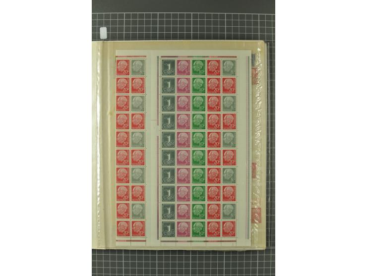 1945/59, ungebrauchte, postfrische und gestempelte Sammlung mit einer Vielzahl an guten Werten, dabei Franz. Zone sowie Bunde
