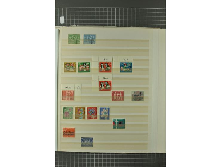 1945/59, ungebrauchte, postfrische und gestempelte Sammlung mit einer Vielzahl an guten Werten, dabei Franz. Zone sowie Bunde