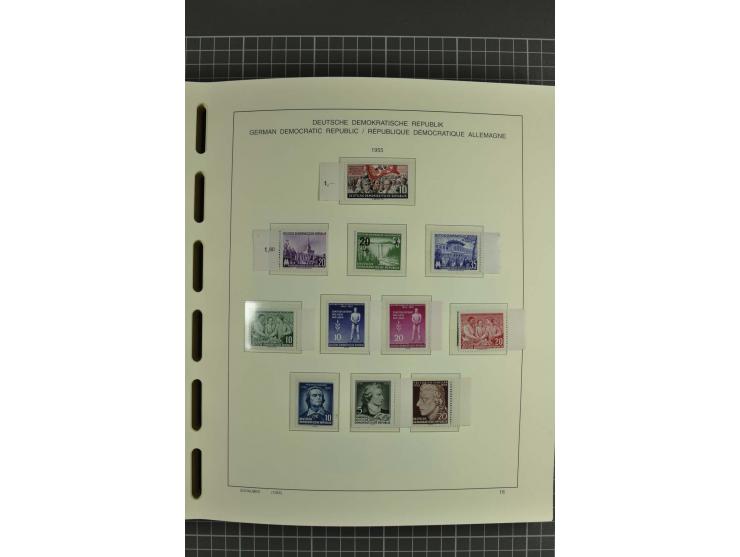 1949/90, postfrische kpl. Sammlung, überwiegend Rand- und Eckrandstücke, in 3 Schaubek-Alben