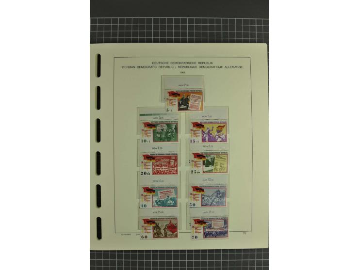 1949/90, postfrische kpl. Sammlung, überwiegend Rand- und Eckrandstücke, in 3 Schaubek-Alben
