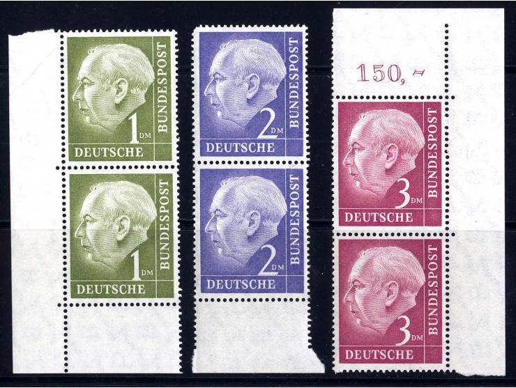 1951/54, Posthorn und Heuss, kleine, vorwiegend postfrische Partie, dabei u.a. Mi.-Nr. 138 im senkrechten Paar aus der rechte
