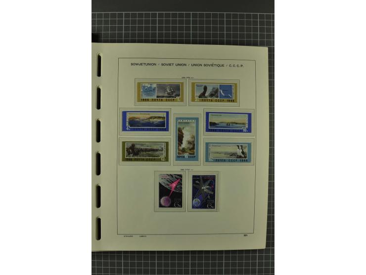 1858/2004, unmounted mint, unused and used, very extensive collection with many better stamps e.g. Mi.-Nr. 5-7, 9-11, 61B, 99