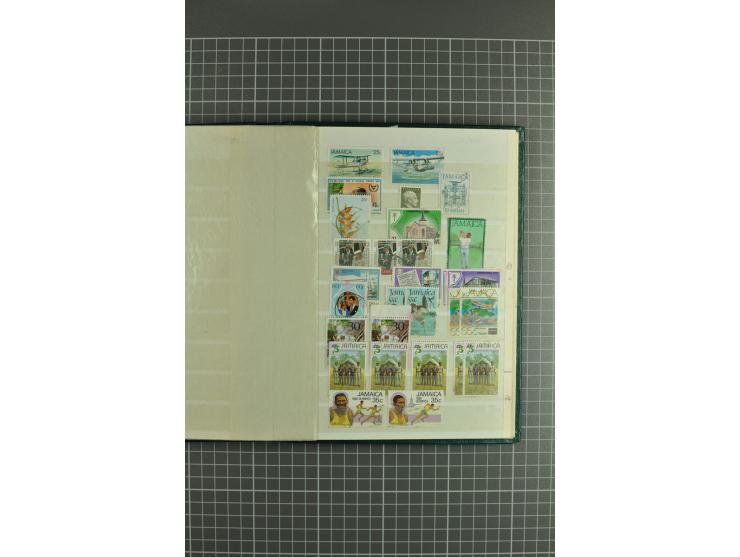 1864/1927, stock book with hundreds unused/used stamps incl. better stamps and sets such as 1864 definitives, higher Romanov 