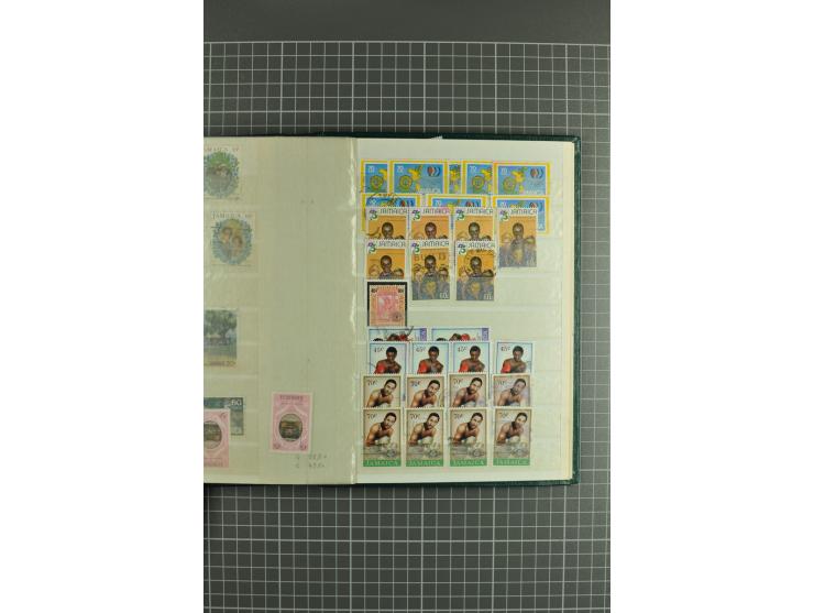 1864/1927, stock book with hundreds unused/used stamps incl. better stamps and sets such as 1864 definitives, higher Romanov 